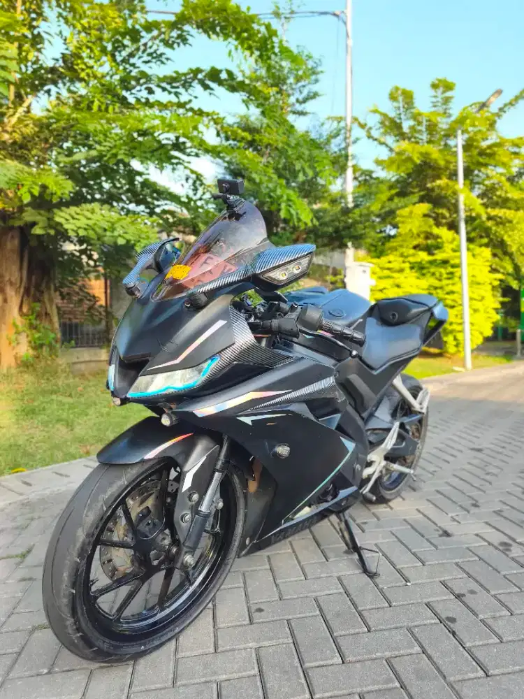 Yamaha R15 V3 2017 Hitam