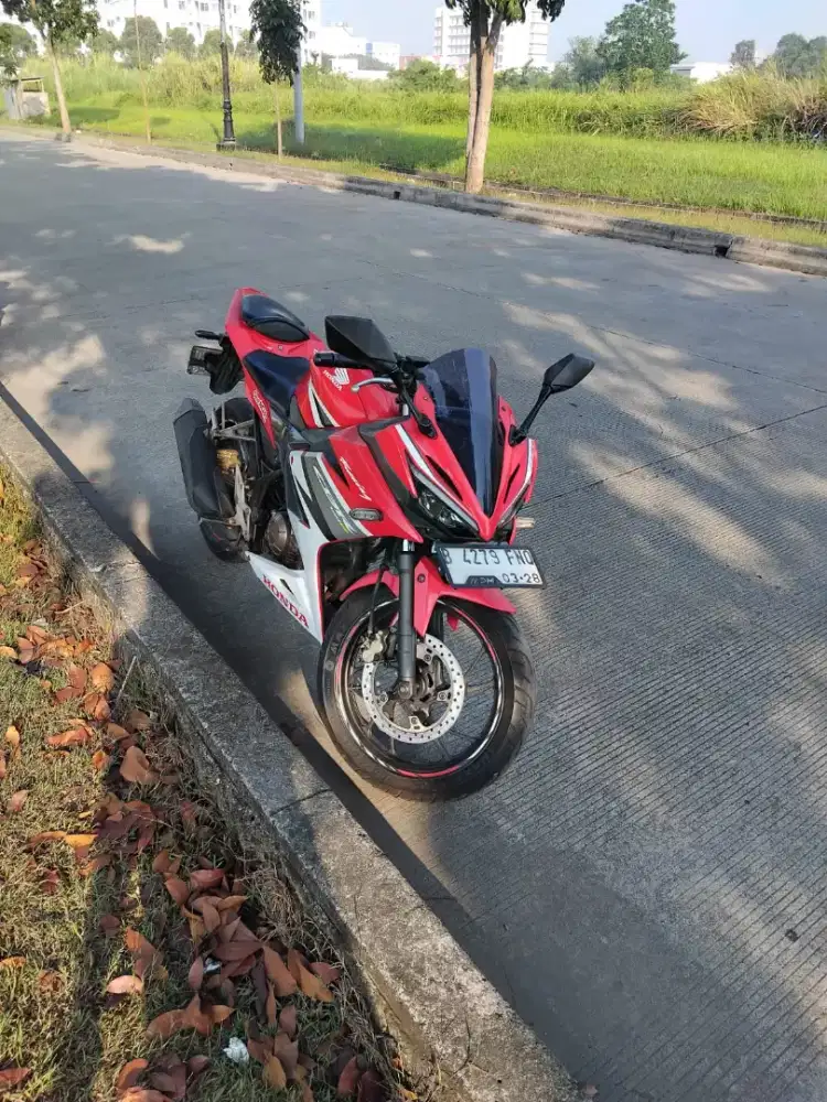 Honda CBR 2018 lengkap pajak aktif