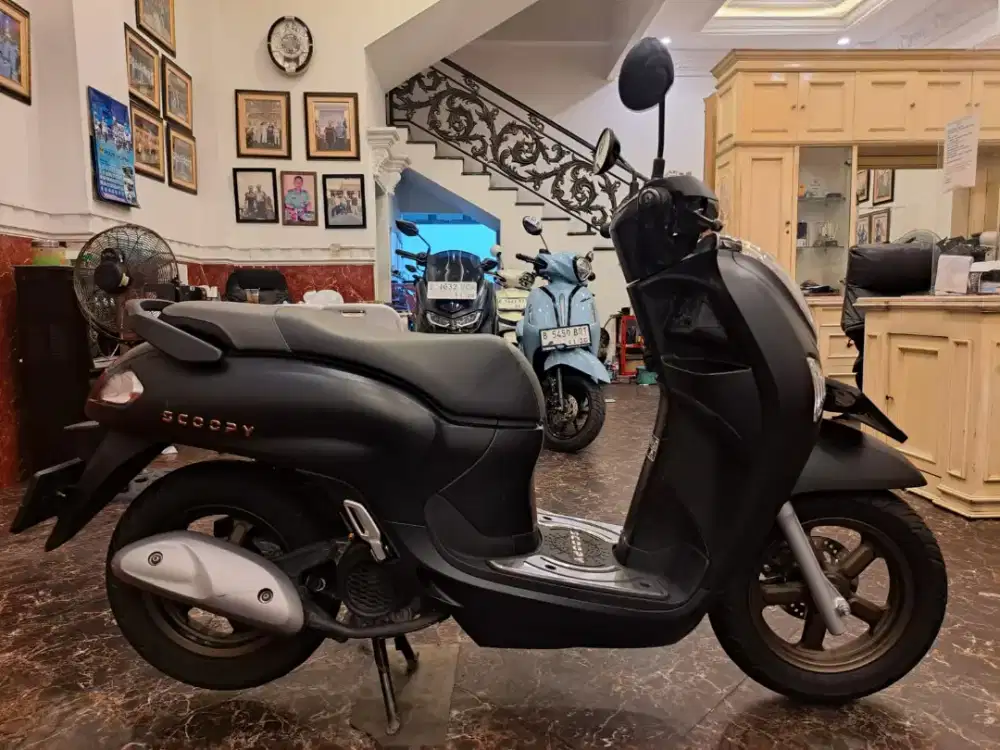 Hub ima DP 1 jt SCOOPY Prestige 2025 Km low , ktp daerah bisa kredit