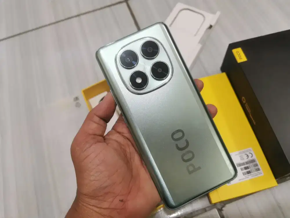 Poco X7
Ram 8+4/256