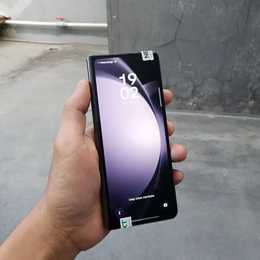 SAMSUNG GALAXY Z FOLD 5 SEIN 5G 12/512 GB MULUS MINUS LCD DALAM