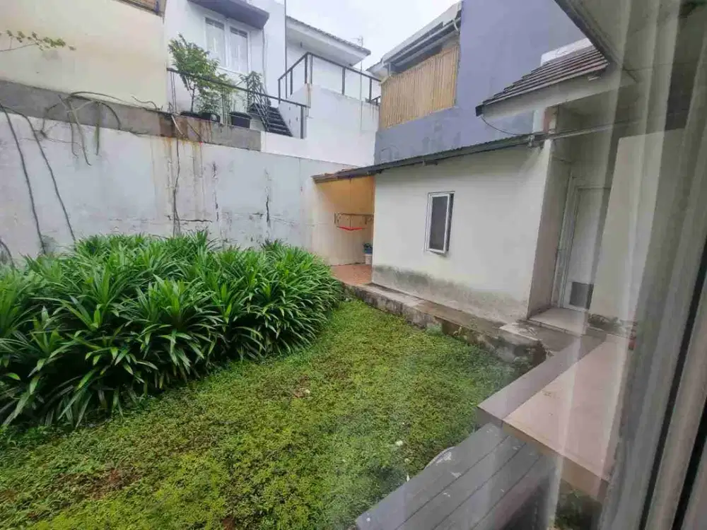 Dijual Rumah Mewah Duta Garden Cluster Beverly Hills Posisi Jalan Utama