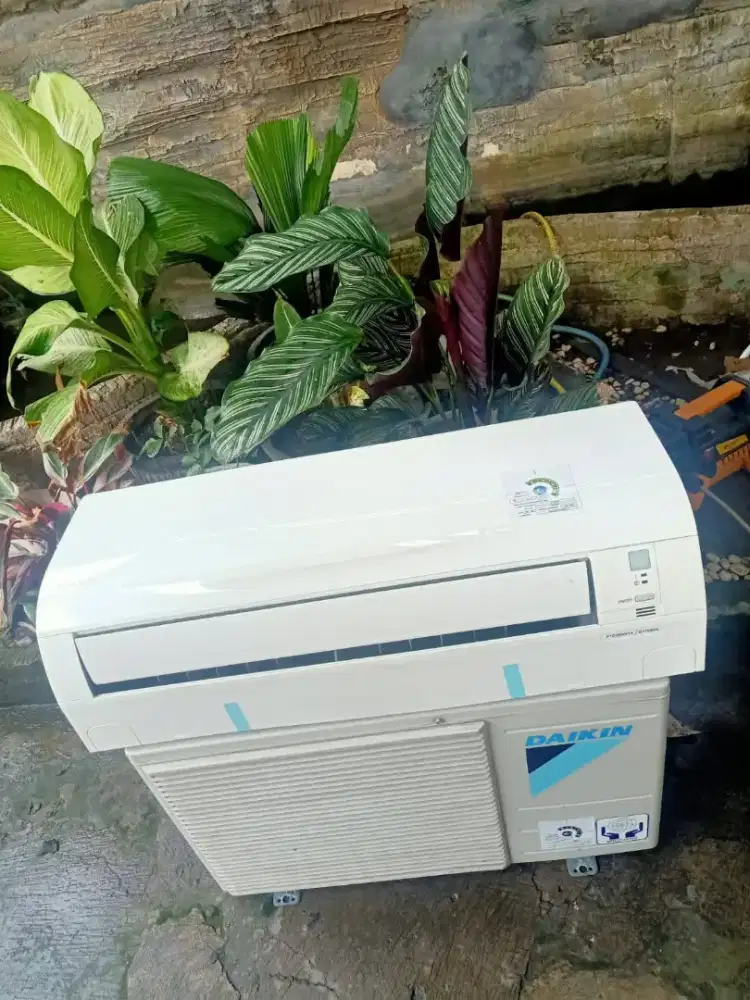 Ac daikin 1,5 pk second