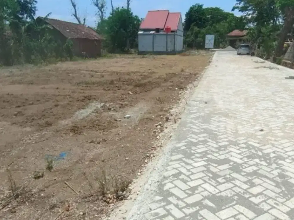Tanah Luas ± 2.314 m² di  Jetis Ponorogo – Cocok Perumahan / Investasi / Komersial
