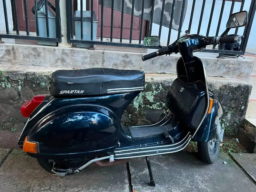 Vespa PX thn 80