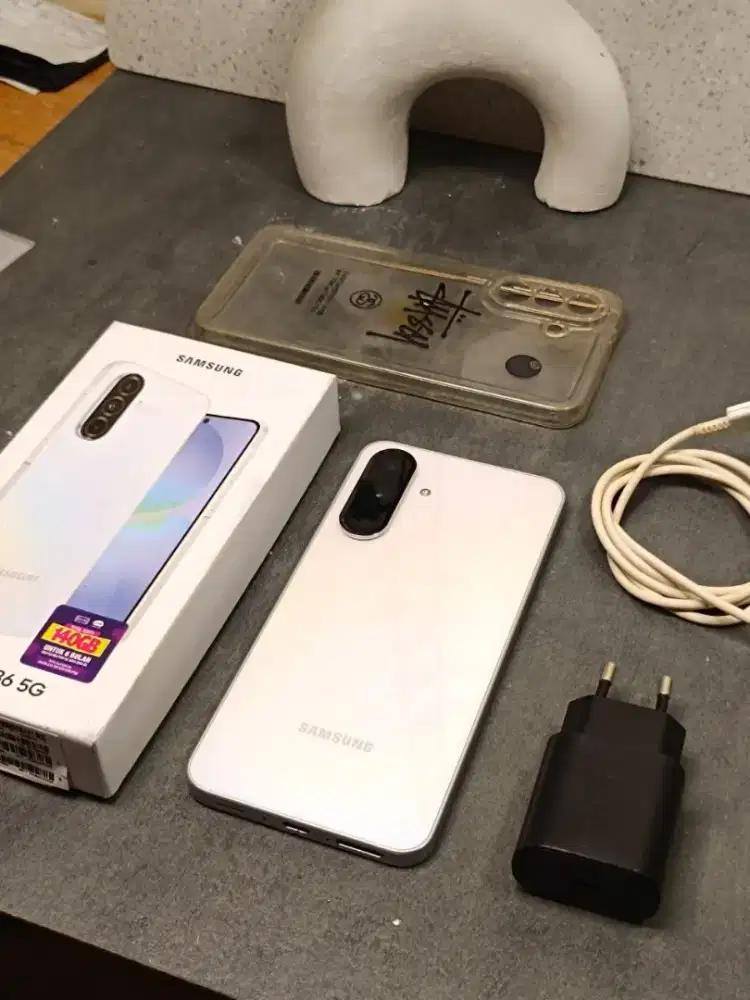 Samsung a36 5g
Ram 8/256
