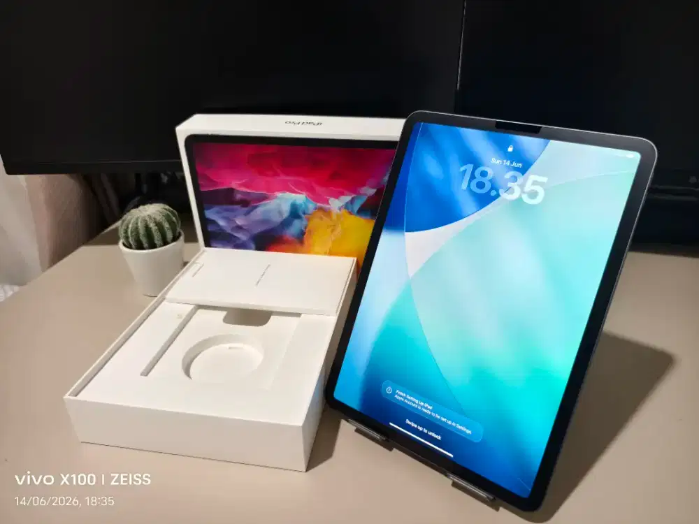 Ipad Pro 2020 11 Inch like New 99%
