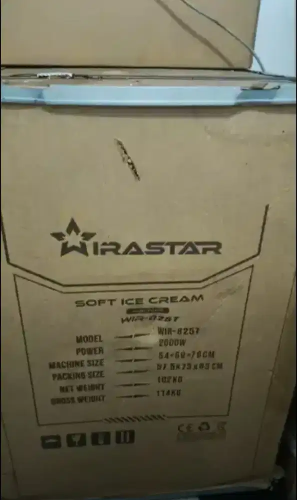 Mesin es krim wirastar 825 T