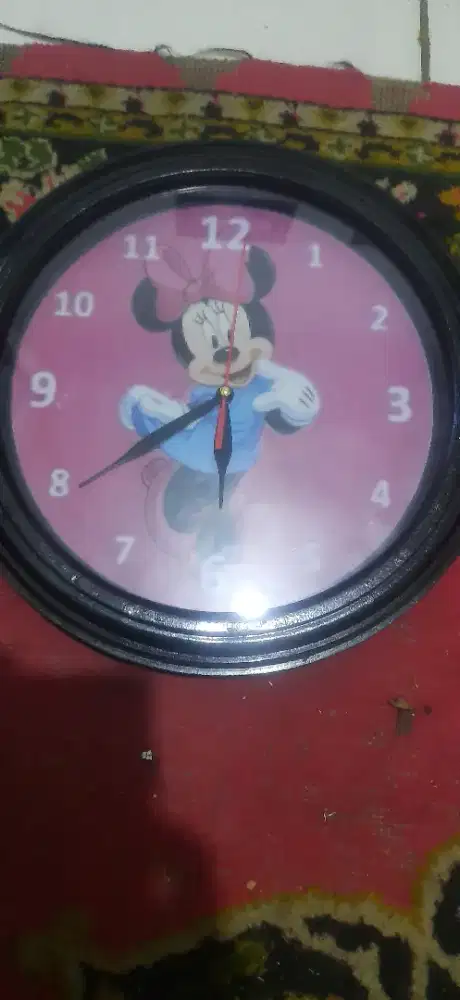 Jam Dinding 30 cm Lis Hitam Minnie Mouse