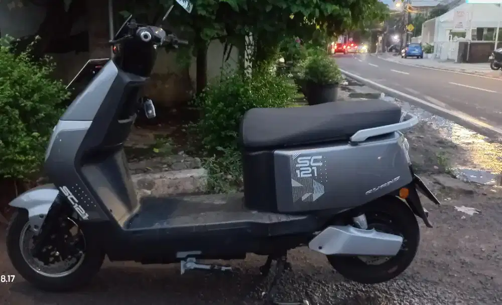 Motor listrik united 121