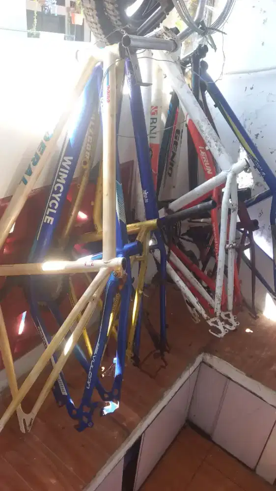 Frame set commuter bike gravel