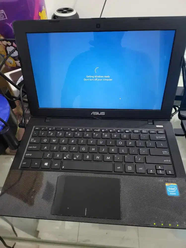 Asus X200 Intel
