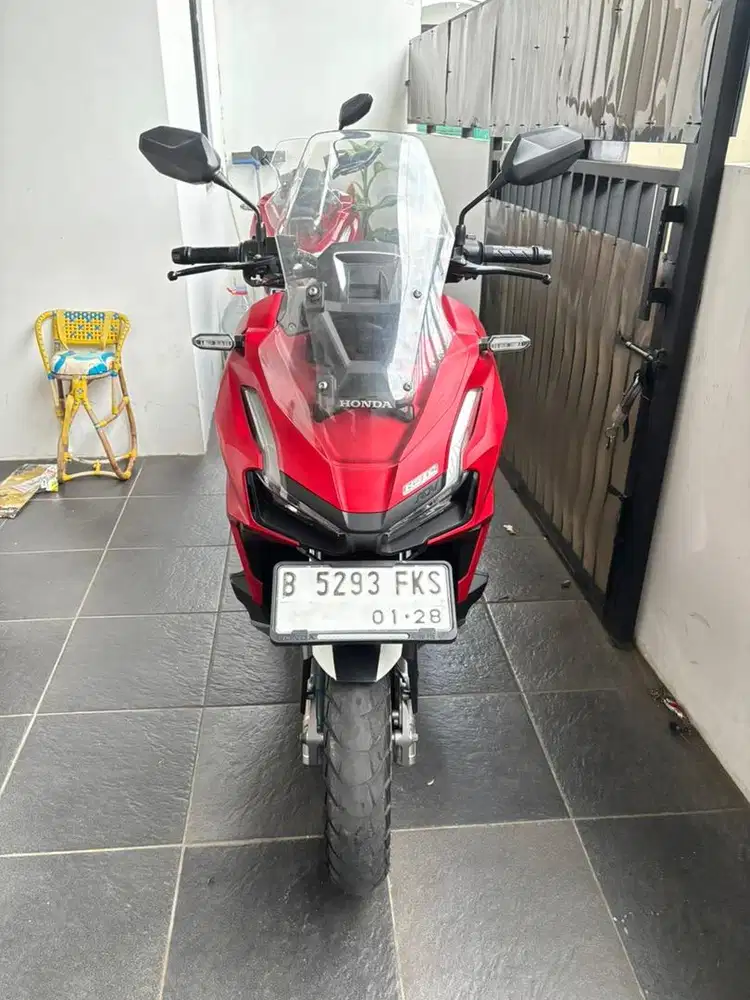 Jual cepat Honda ADV 160 ABS 2023