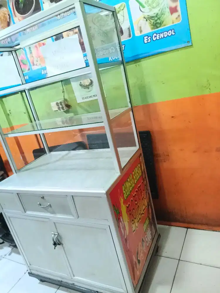 Dijual etalase buat jualan
