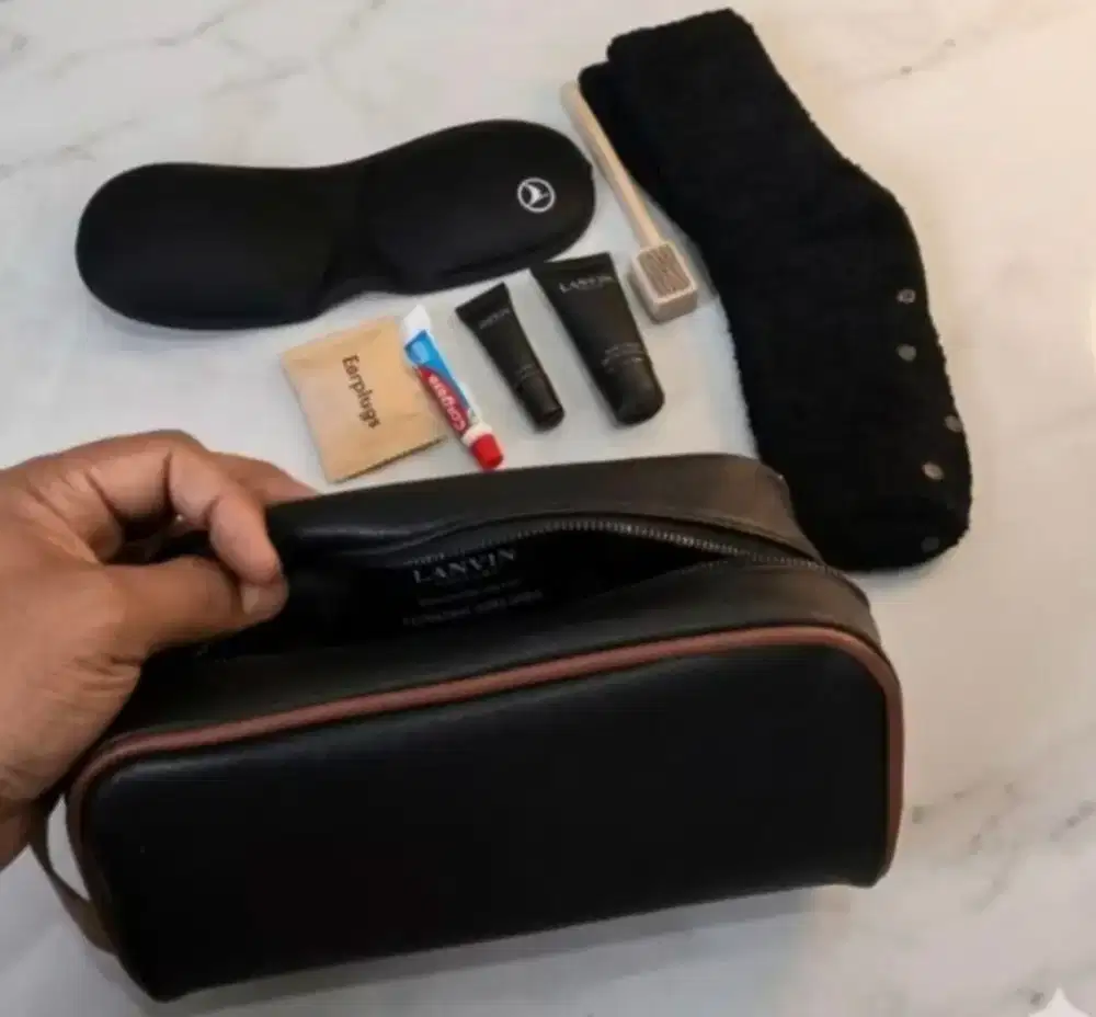 Set lengkap pouch amenities airlines