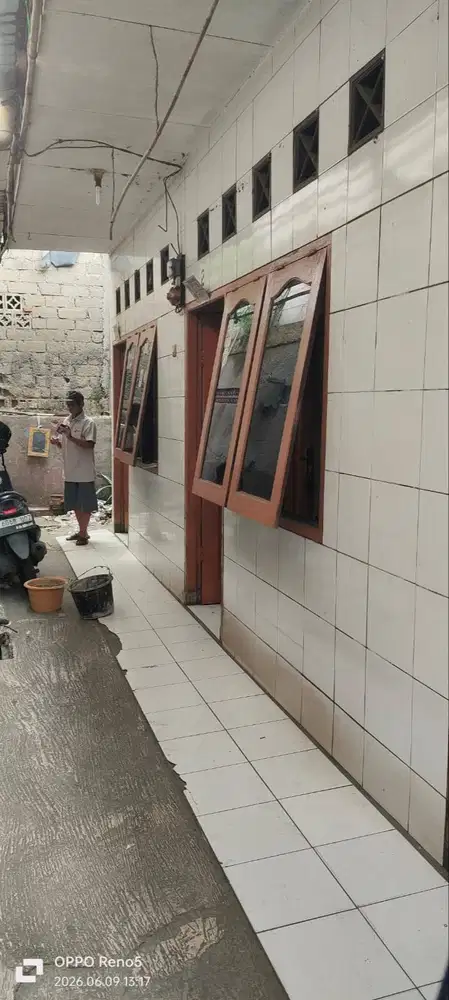 Disewakan Rumah Kontrakan / Petakan Strategis Jakarta Timur