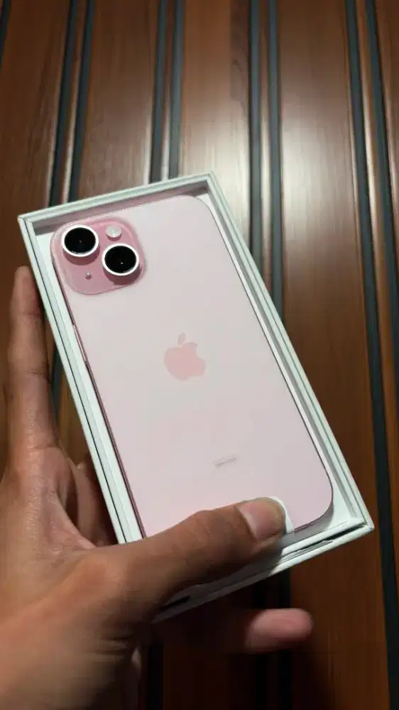 iPhone 15 basic pink 128gb iBox