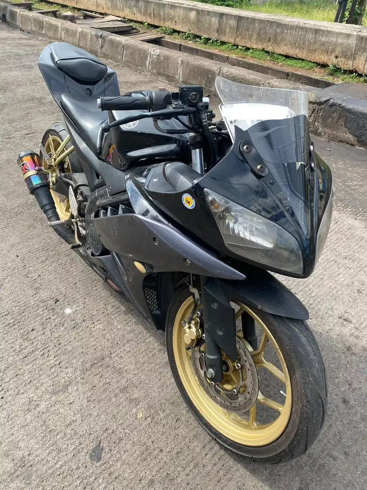 YANAHA R15 Rp. 9,000,000