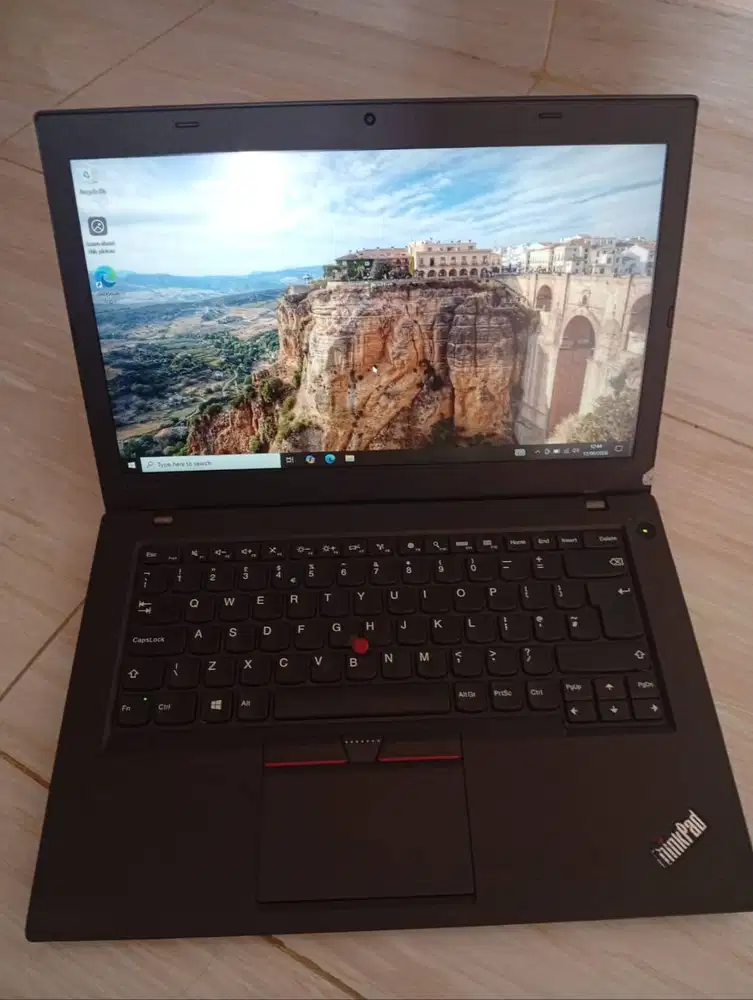 Lenovo Thinkpad T460 - Intel Core i5 Seken Berkualitas