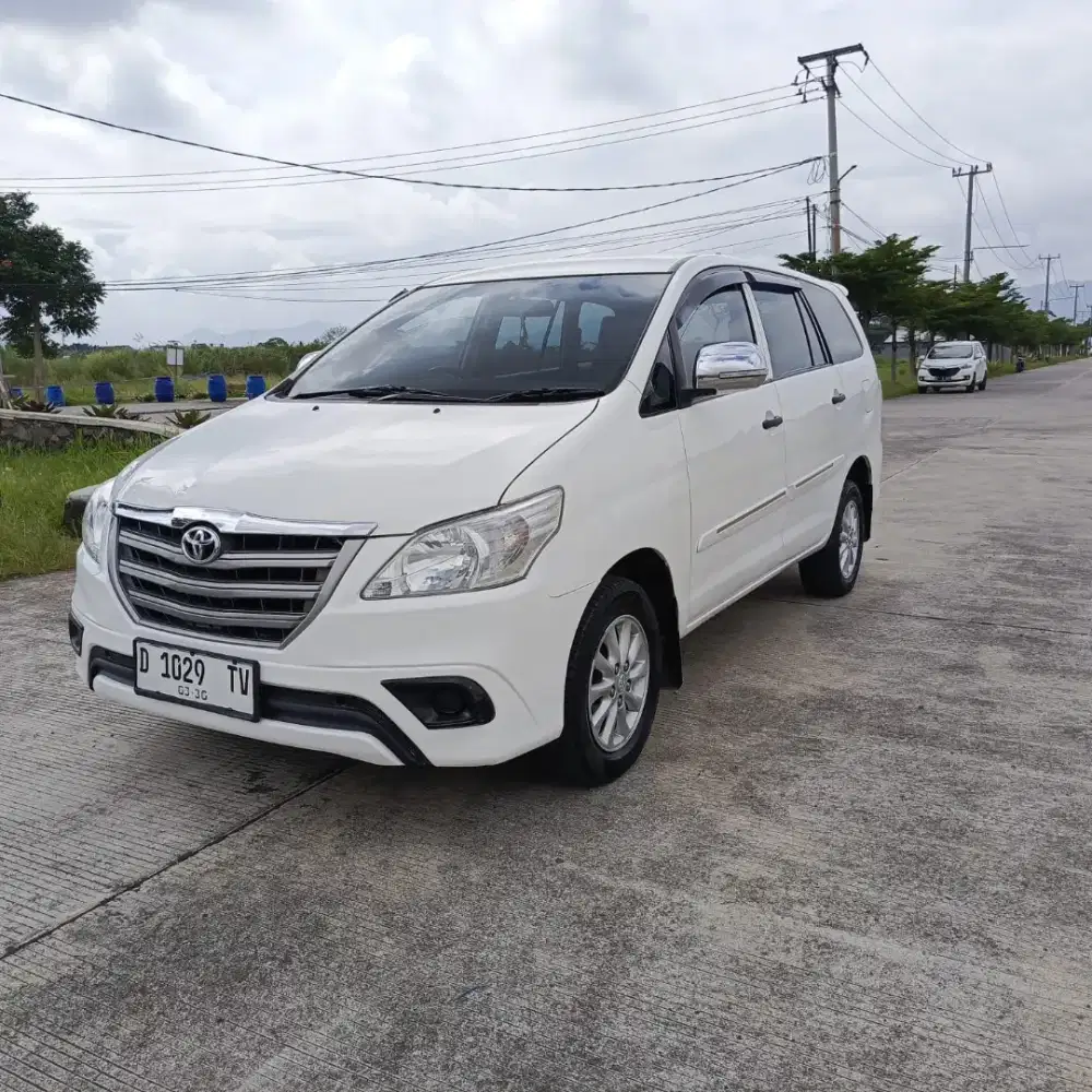 Innova E 2.0 Manual 2015 white