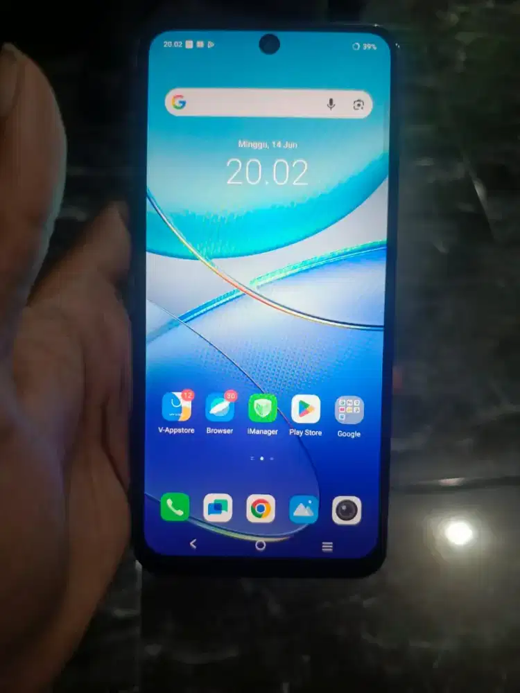 Vivo y100 8+8/256