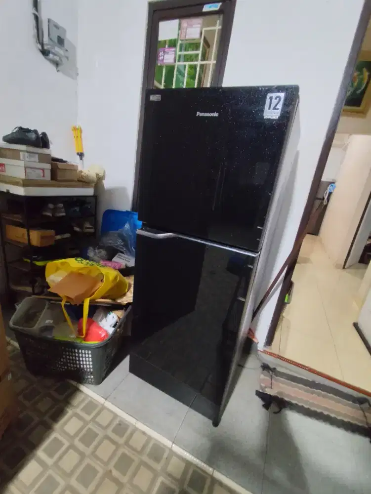 Kulkas 2 pintu Panasonic
