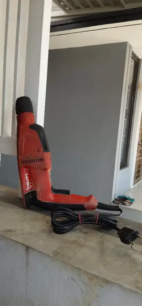 (WAJIB Transaksi Offline) Mesin Bor Rotary Hammer HILTI TE1 - Preloved
