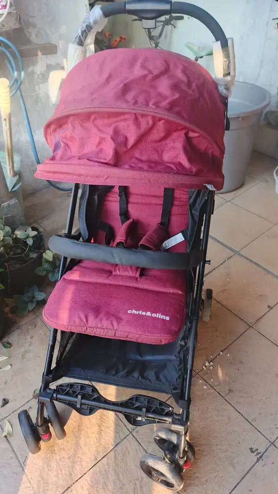 Stroller Lipat Crish & Olins