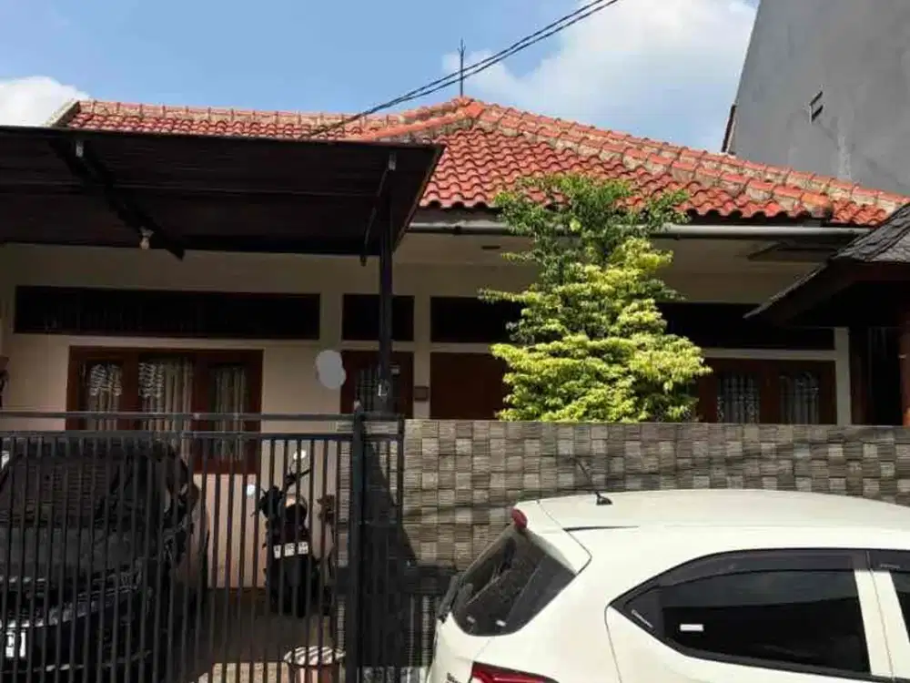Rumah di Villa Bintaro Indah Jombang Ciputat Tangsel