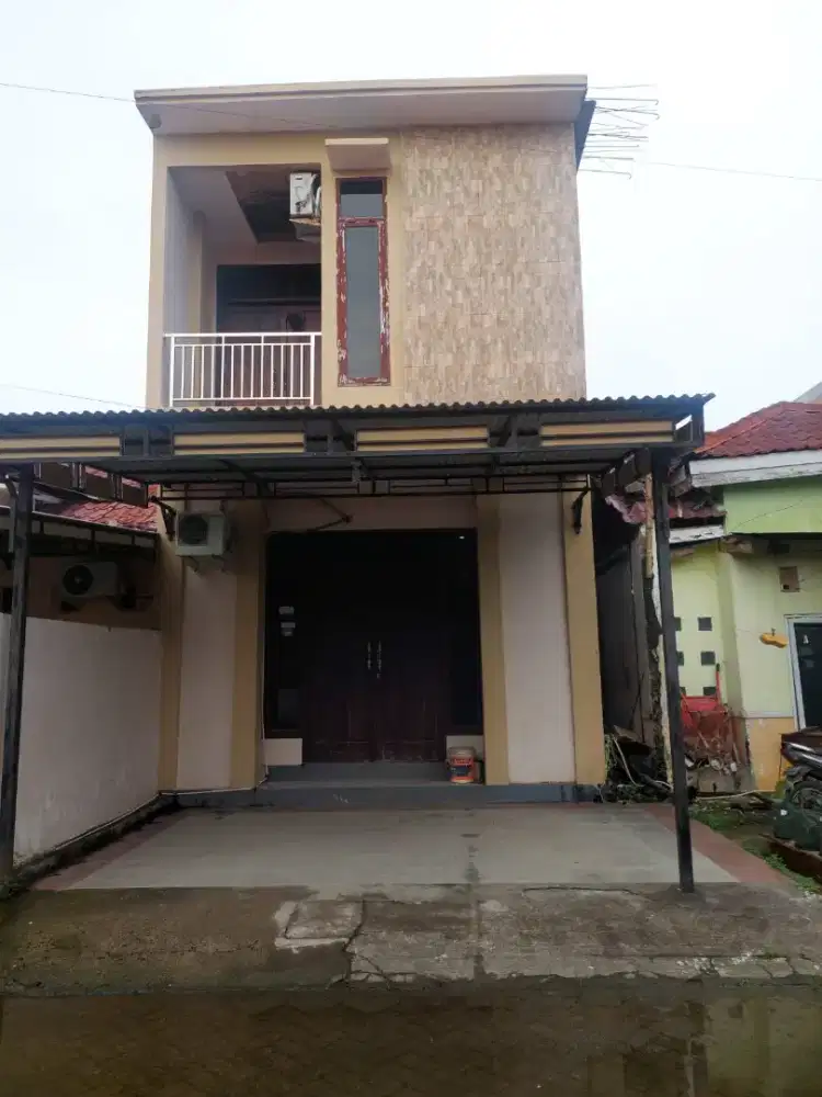 Di jual cepat rumah kantor 2 lantai