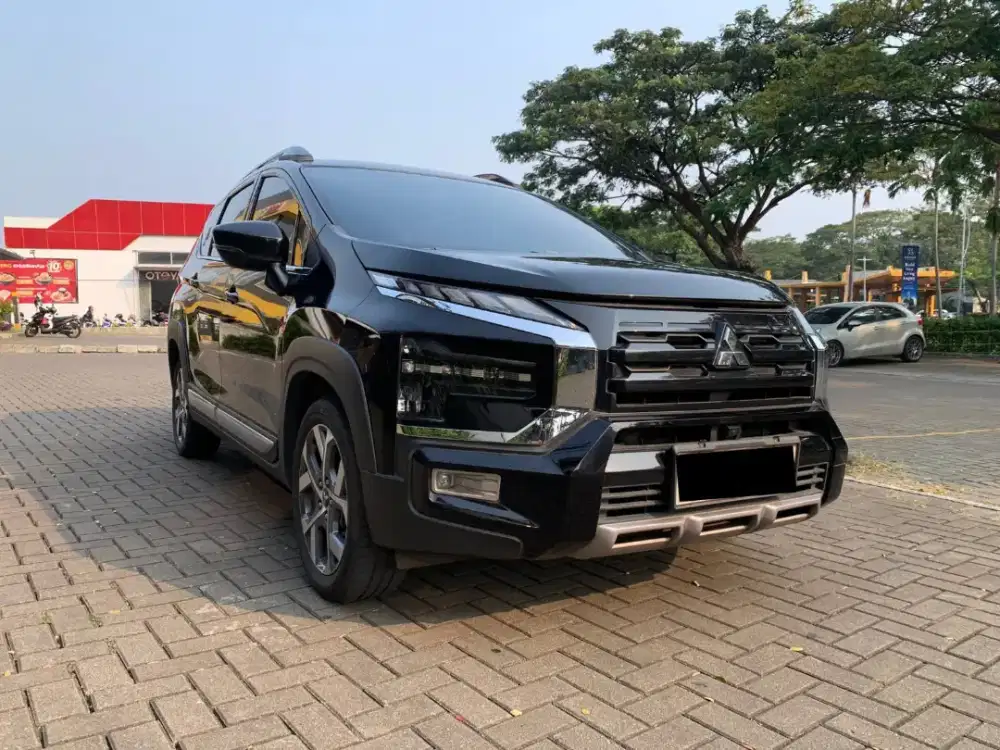 SPESIAL PRICE!! MITSUBISHI XPANDER 1.5 CROSS PREMIUM MATIC 2024 HITAM,