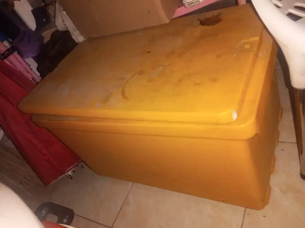 cool box Marvel 100 liter bekas usaha