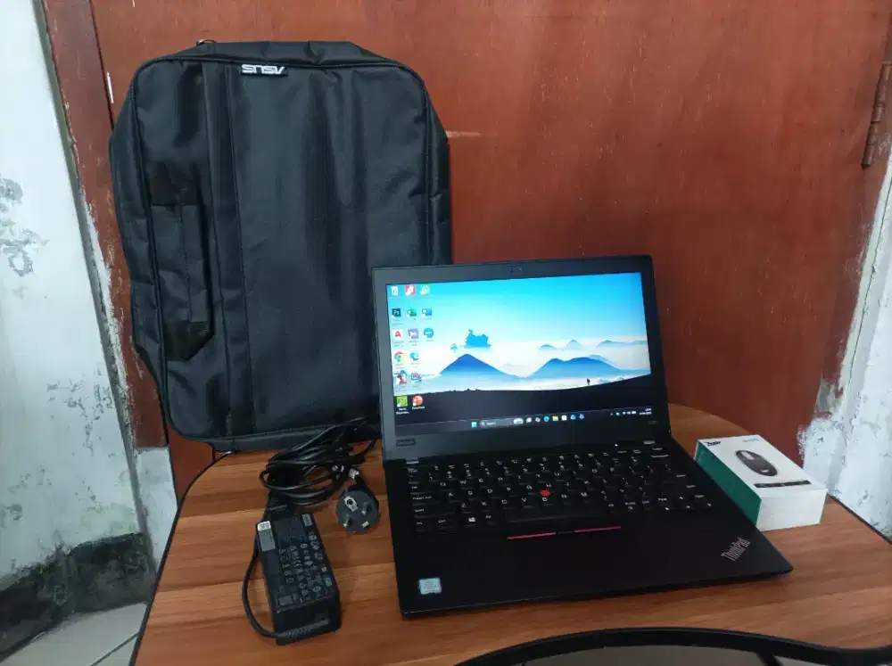 Lenovo Thinkpad X280 Intel core i5 gen 8 touchscreen