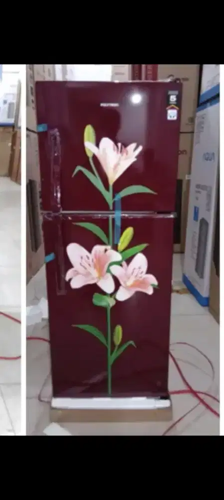 Kulkas 2 pintu merk polytron pemakaian 1bulan