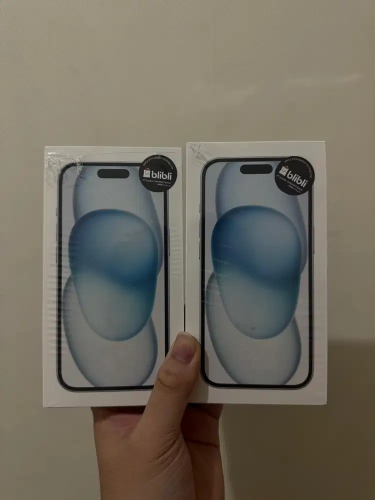 iPhone Basic 15 128GB Biru Segel Baru