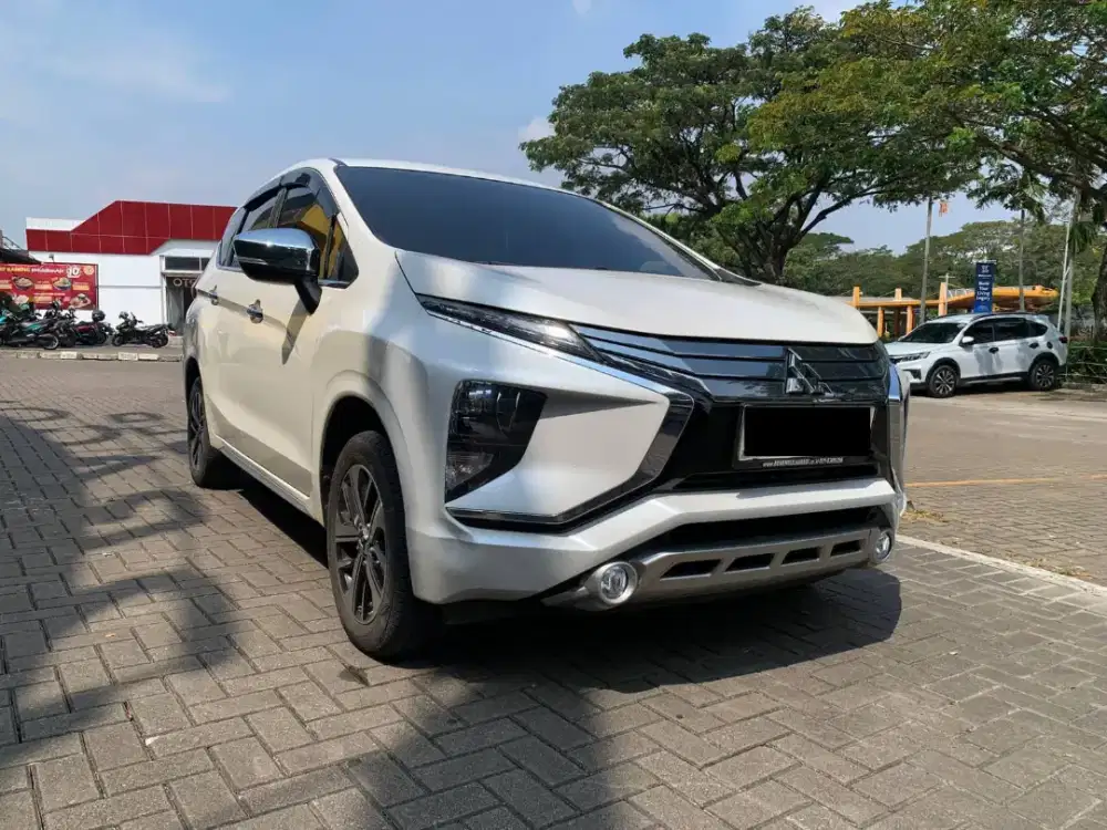ISTIMEWA LOW KM!! MITSUBISHI XPANDER 1.5 ULTIMATE MATIC NIK 2018 PUTIH