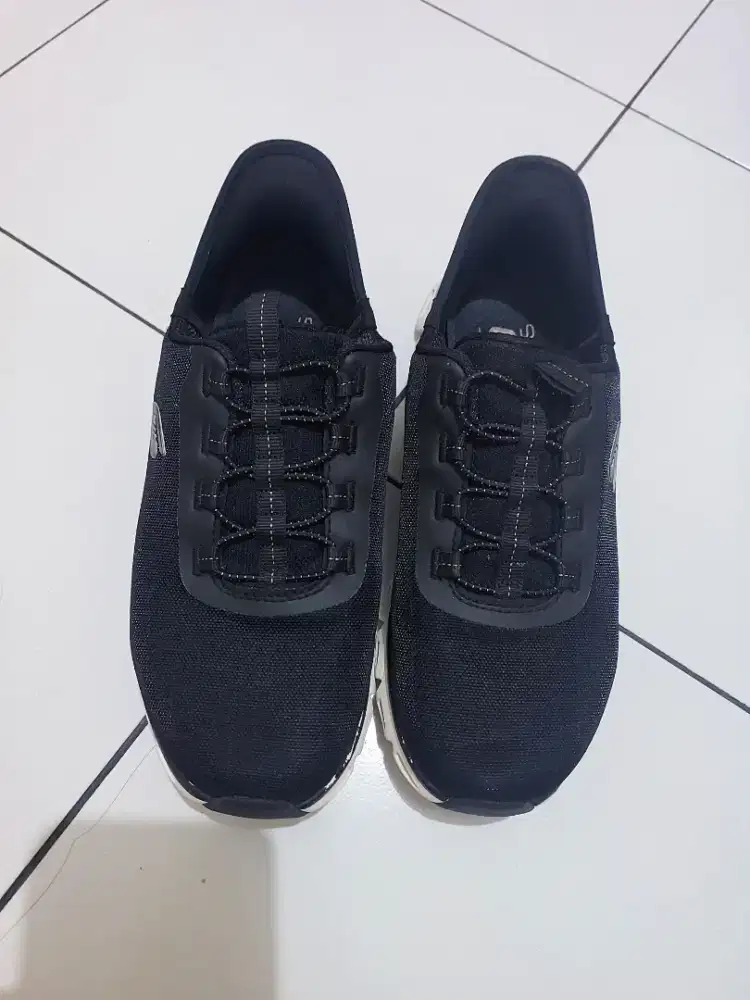 Preloved Skechers Glide Step Slip Ins for Woman