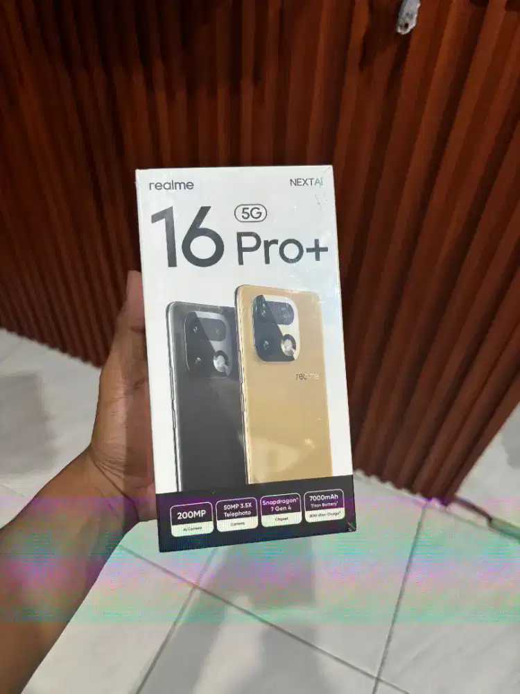 Realme 16 Pro + 12/512 Gold