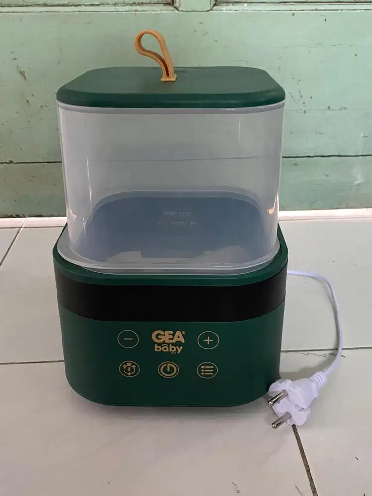 Dijual Gea Baby  warmer & sterilizer (GIW-300) like new