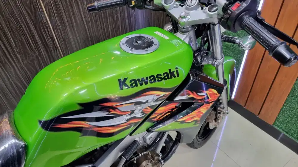 UD ENY MOTOR - Kawasaki Ninja SS thn 2009 fresh