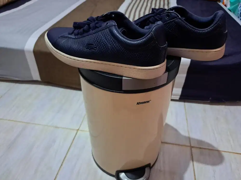 Sepatu lacoste size 37