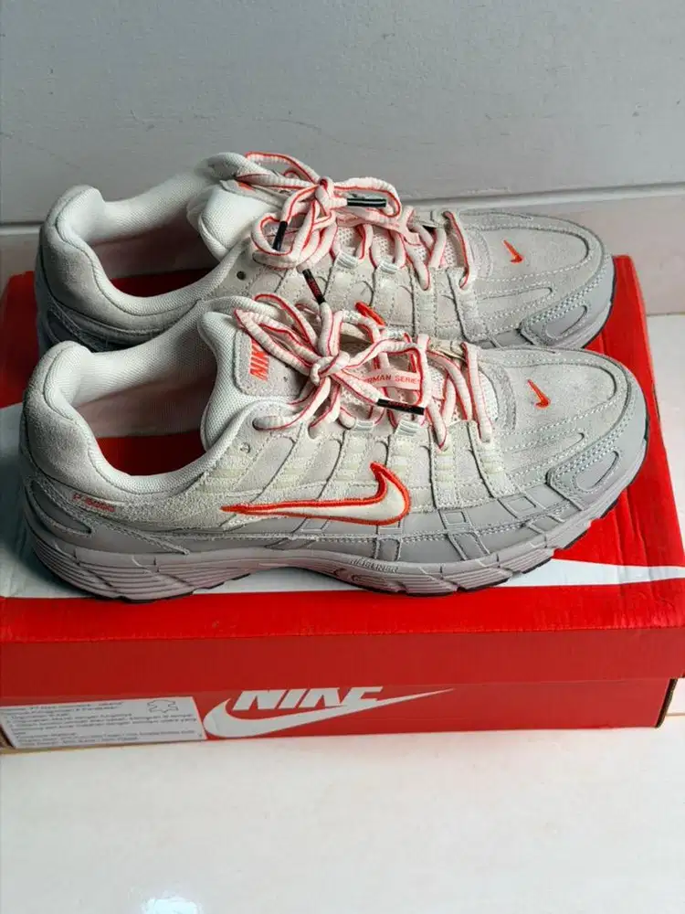 Sneakers Nike P-6000 PRM Warna Phantom Picante Red, Kondisi Like New