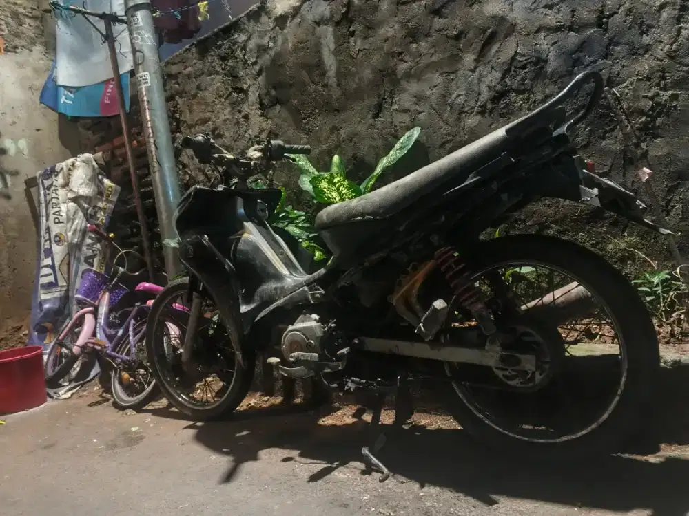 Yamaha Jupiter Z 2010 apa adanya ss kumplit