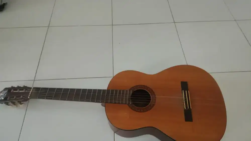 GITAR AKUSTIK YAMAHA C315