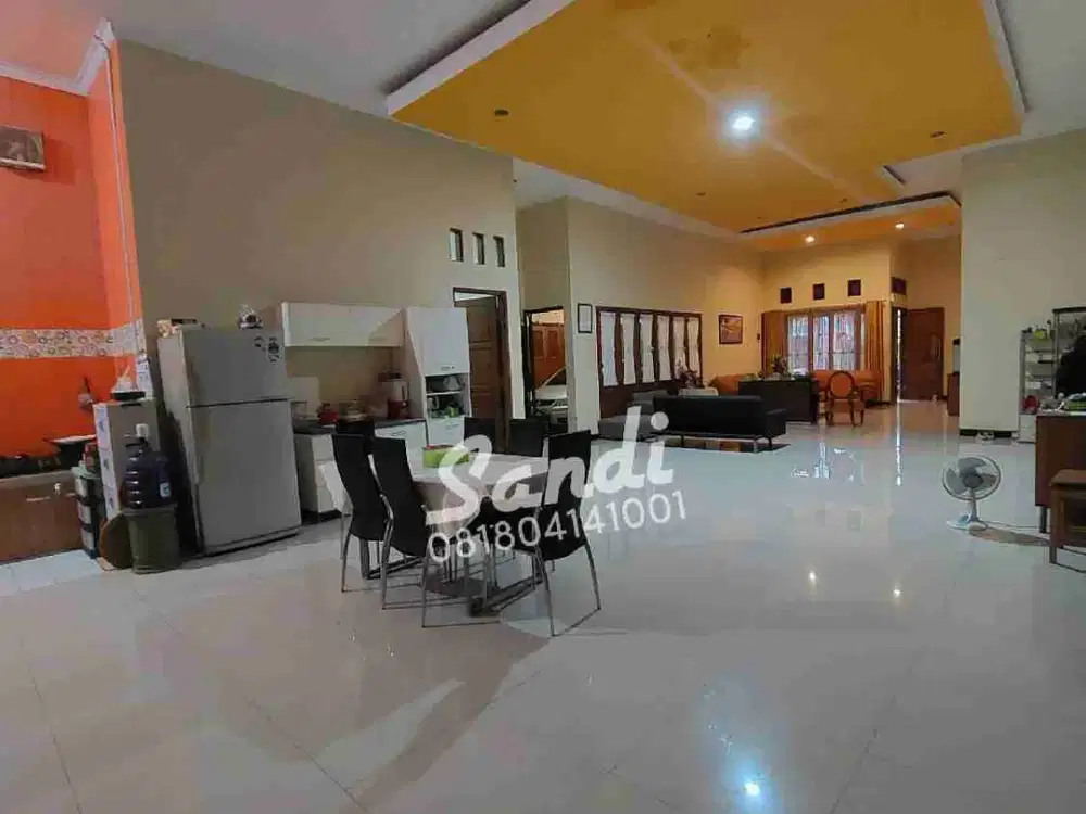 Rumah dkt SCH Rapi Bersih Luas 516 Meter Cocok Homestay, Kantor, Café