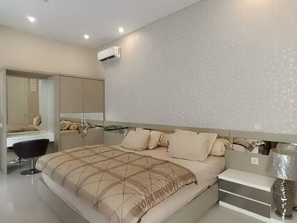 Dijual Rumah Minimalis Siap Huni Pakuwon Indah Mainroad Cluster Row Jalan 4 Mobil Surabaya Barat