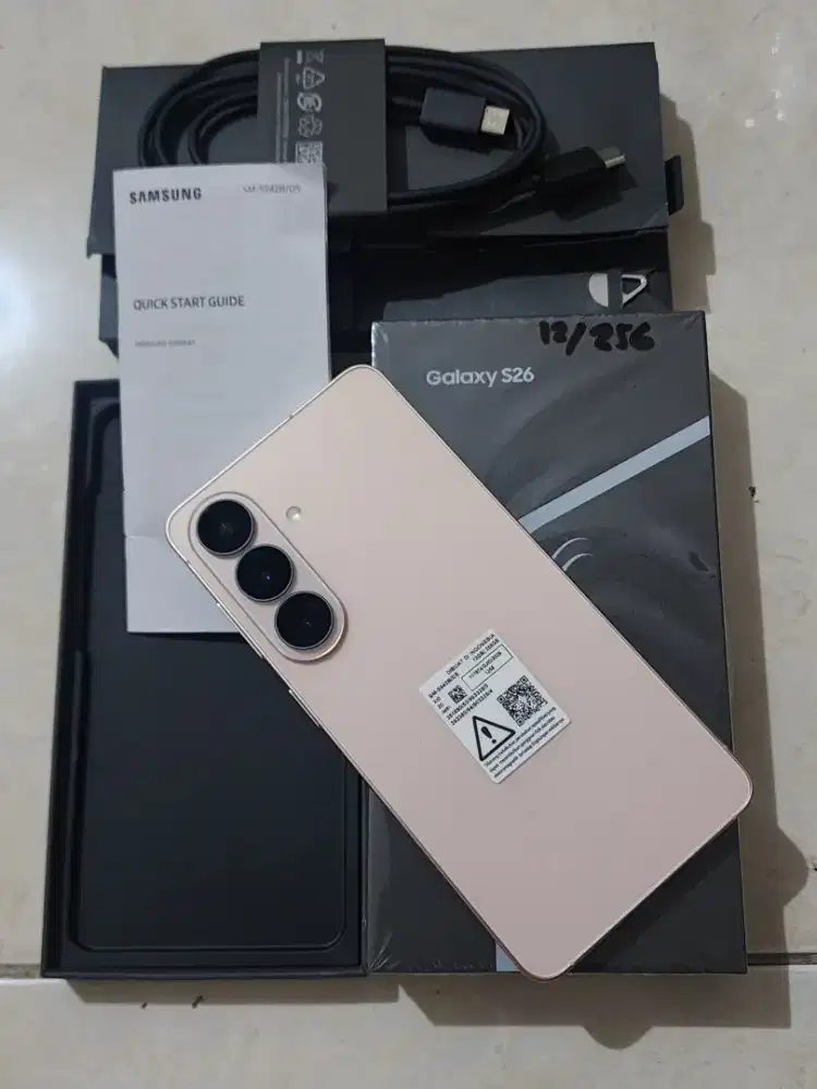 Samsung S26 5G 12/256Gb, warna Pibk Gold SEIN, kondisi 99,9% Sempurna