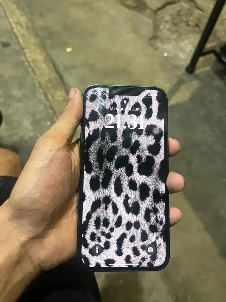 iPhone 13 128GB Fullset iBox