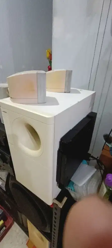 Bose Freespace 3 dan 2 speaker satelit