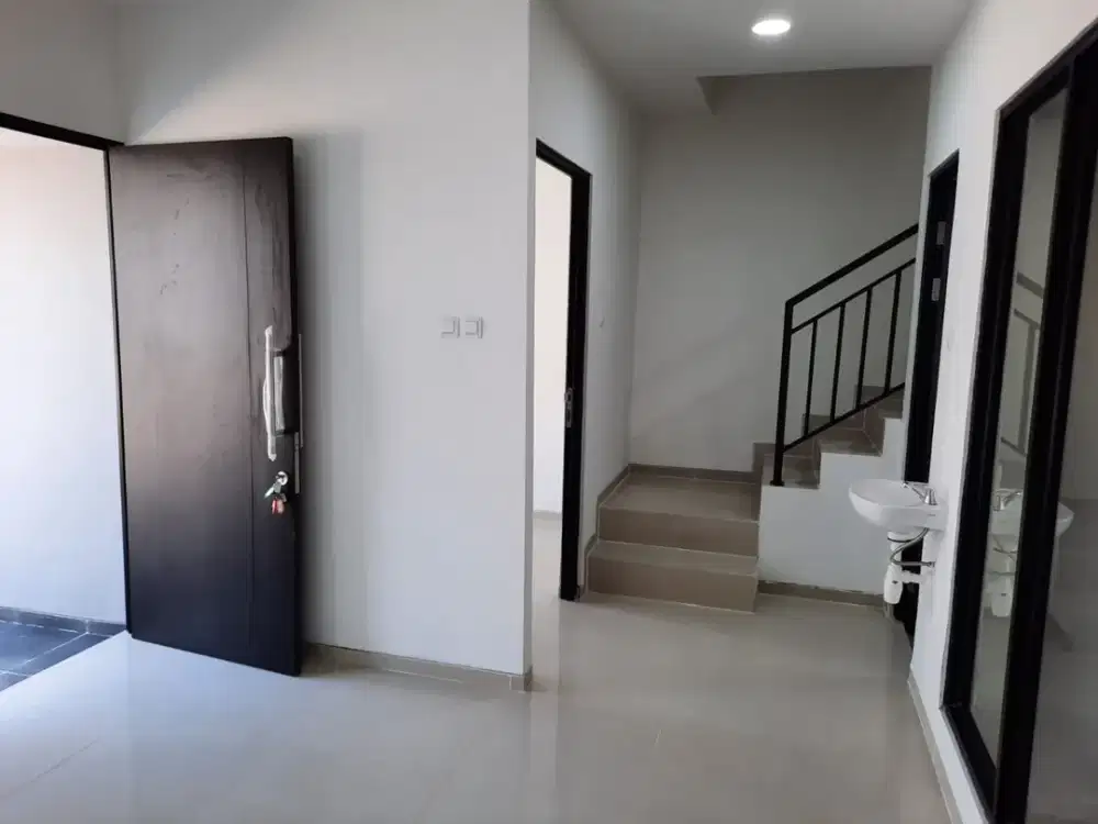 Dijual Rumah Siap Huni Surabaya Timur Sukolilo Perum Eastern Park Uk. 6x10